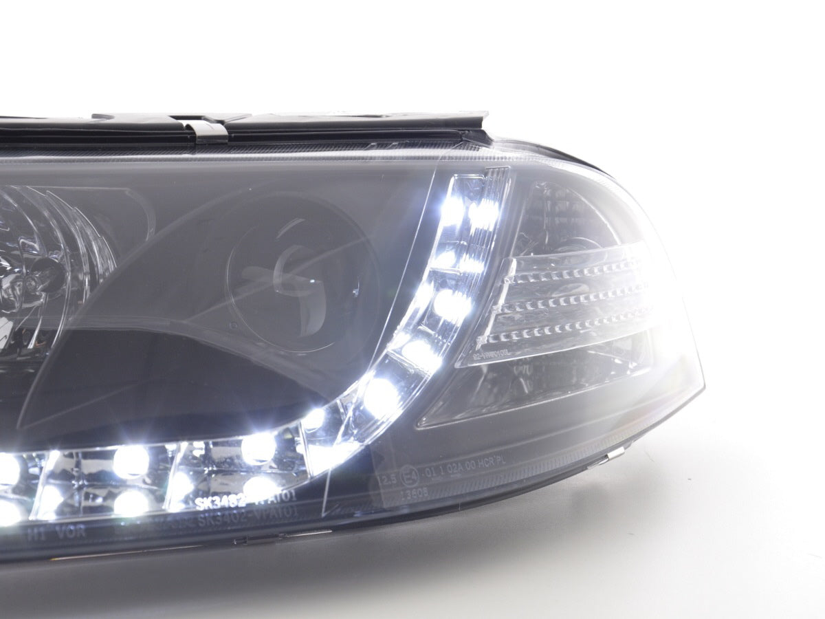 Scheinwerfer Set Daylight LED TFL-Optik VW Passat Typ 3BG 00-05 schwarz für Rechtslenker Scheinwerfer Set Daylight LED TFL-Optik VW Passat Typ 3BG 00-05 schwarz für Rechtslenker